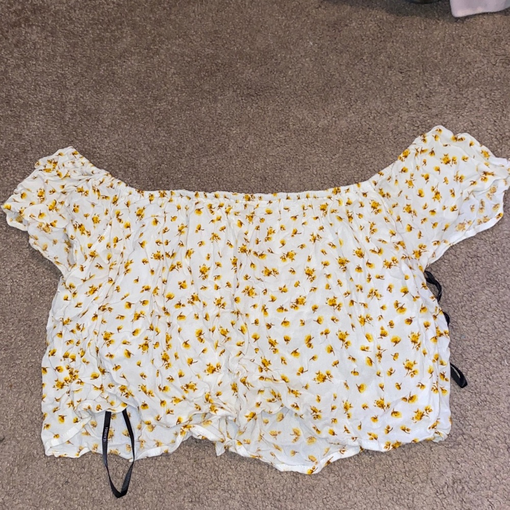 Flowy flower crop top